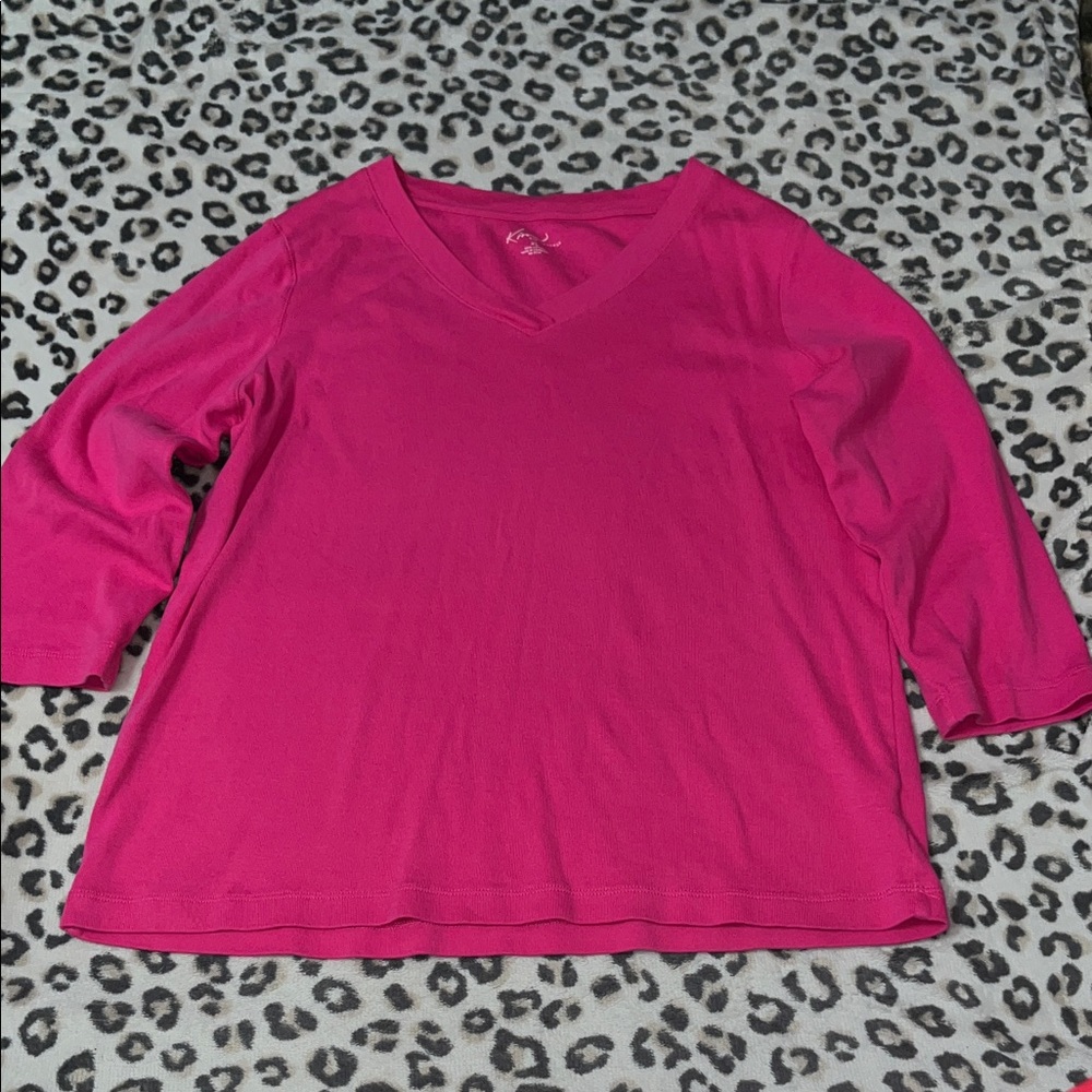 Kim Rogers Women's 3/4 Sleeve V-Neck Top in Fuchsia